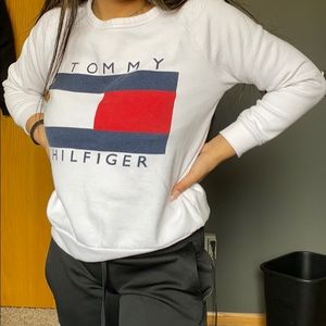 Tommy crew neck sweater